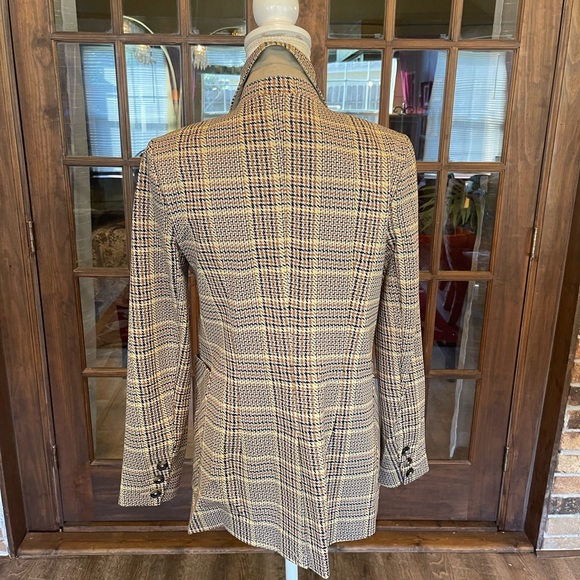 CAbi Pastime Plaid Notched Collar Patch Pocket Blazer 4 - Picture 3 of 11